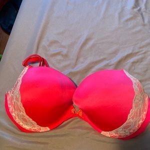 Victoria’s Secret bra